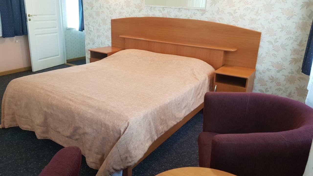 帕兰加 Jure酒店 外观 照片